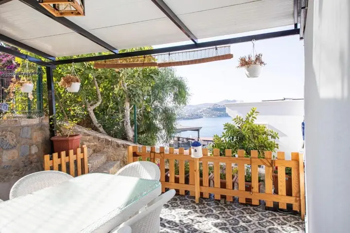 Яликавак: Chic House With Shared Pool Near Sea in Yalikavak