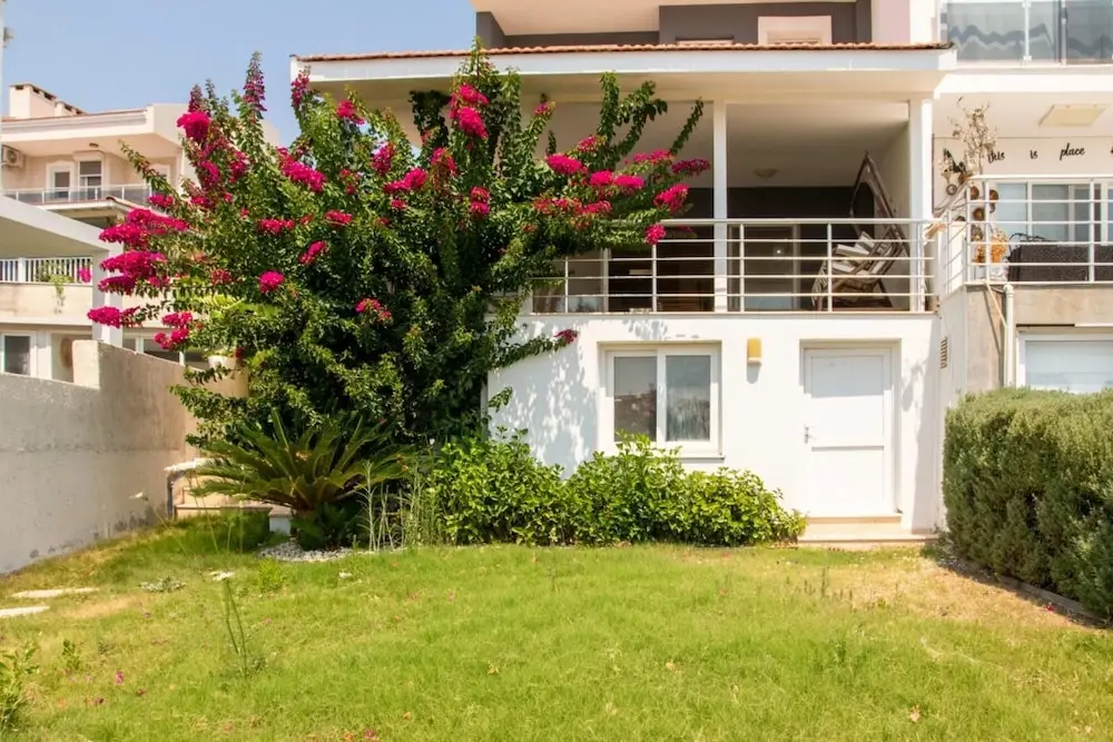 Peaceful House With Refreshing Terrace in Cesme — фото 1