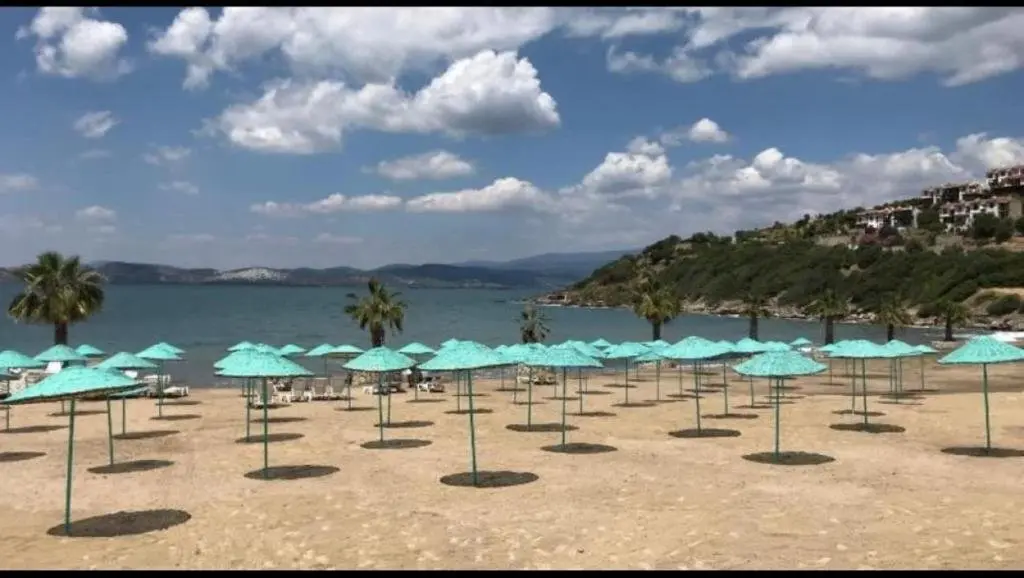 Милас: House 30 Mins to Bodrum With 21 Pools in Milas