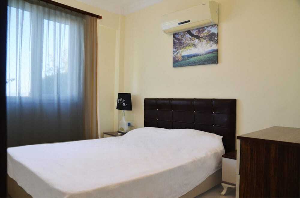 Милас: House 30 Mins to Bodrum With 21 Pools in Milas