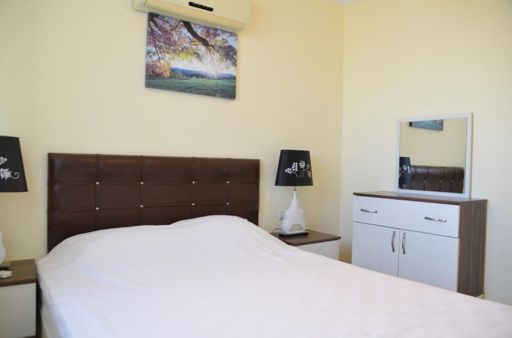 Милас: House 30 Mins to Bodrum With 21 Pools in Milas