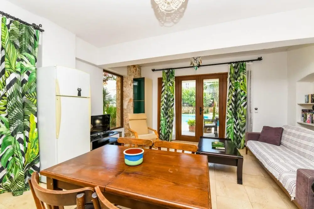 Калкан: Duplex House With Shared Pool Near Beach in Kalkan