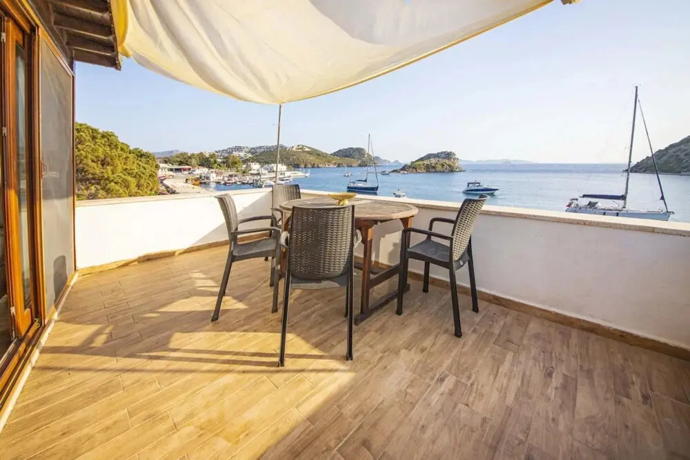 Гюмюшлюк: Seaside House With Refreshing View in Gumusluk