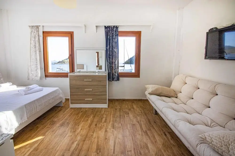 Гюмюшлюк: Seaside House With Refreshing View in Gumusluk