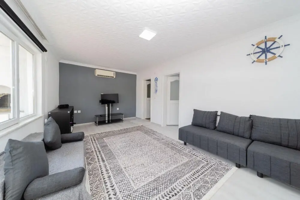 Анталья: Serene House With Sea View and Garden in Muratpasa