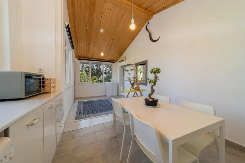 Анталья: Serene House With Sea View and Garden in Muratpasa