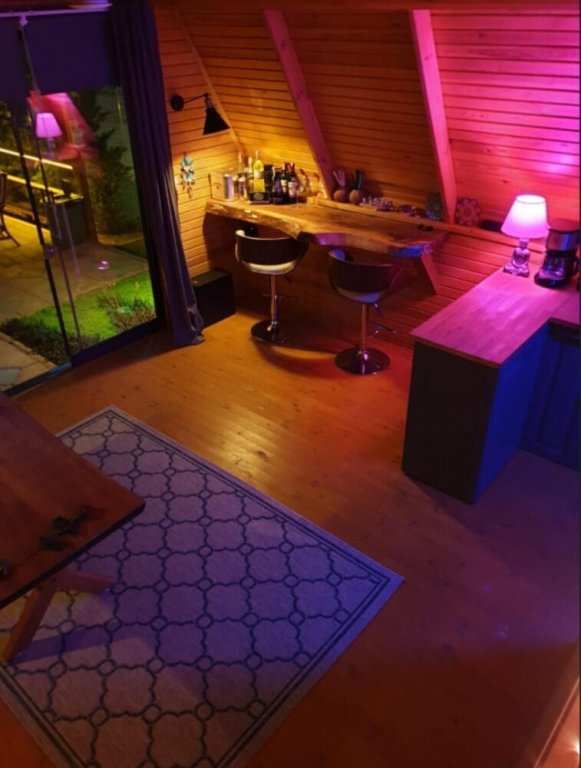 Увезпинар: Bungalow With Shared Garden Near Beach in Cinarcik