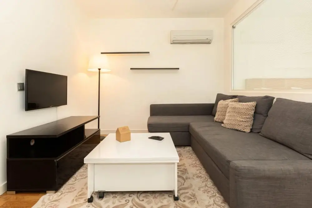 Стамбул: Central Studio Flat With Shared Pool in Sisli