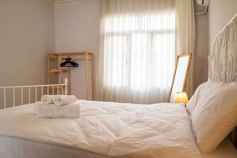 Измир: Authentic House Near Popular Attractions in Izmir