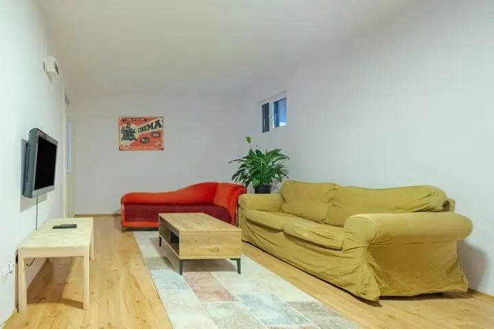 Стамбул: Central Flat 800 m to Metro Station in Sisli