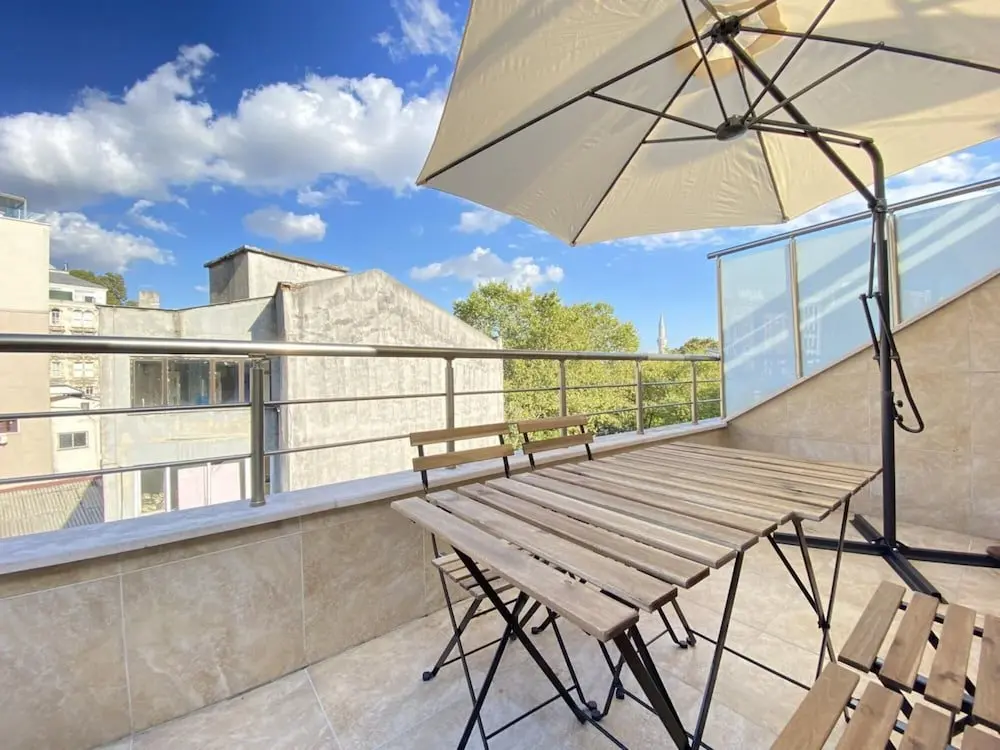 Стамбул: Stylish Duplex With Terrace 650 m to Galata Tower