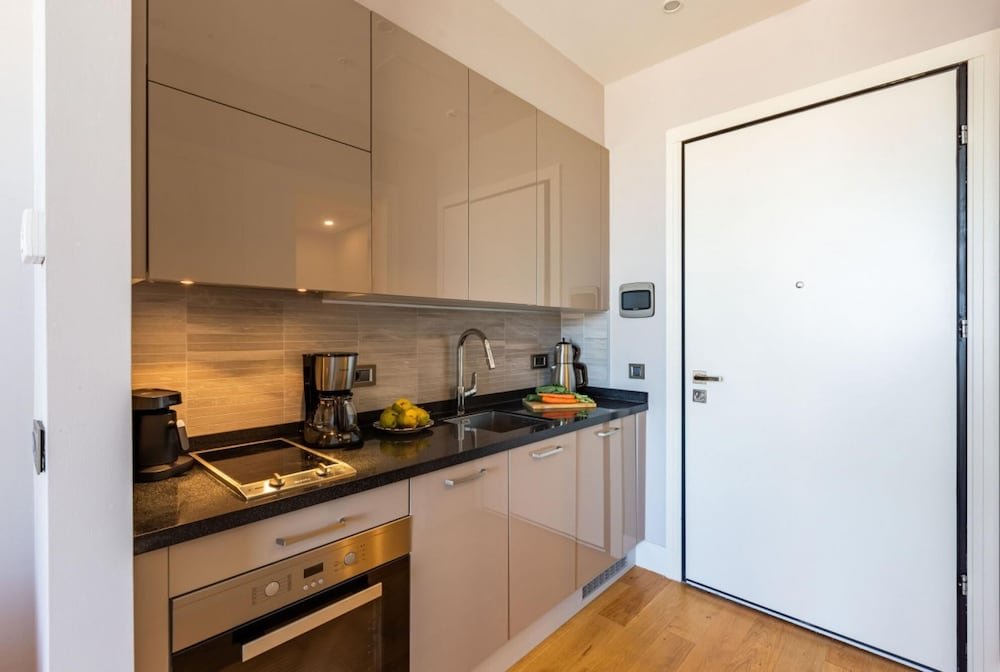 Стамбул: Studio Flat With Panoramic City View in Atasehir