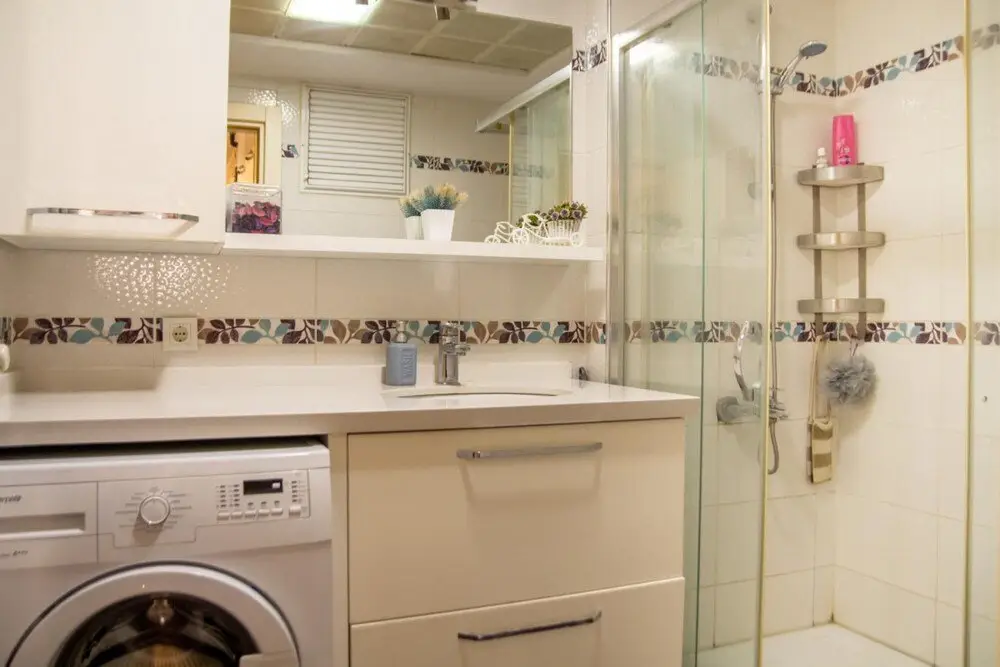 Измир: Pleasant and Central Flat With Balcony in Izmir