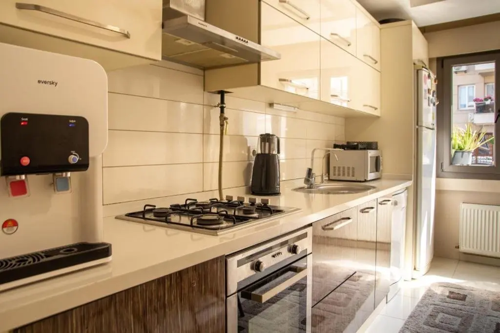 Измир: Pleasant and Central Flat With Balcony in Izmir