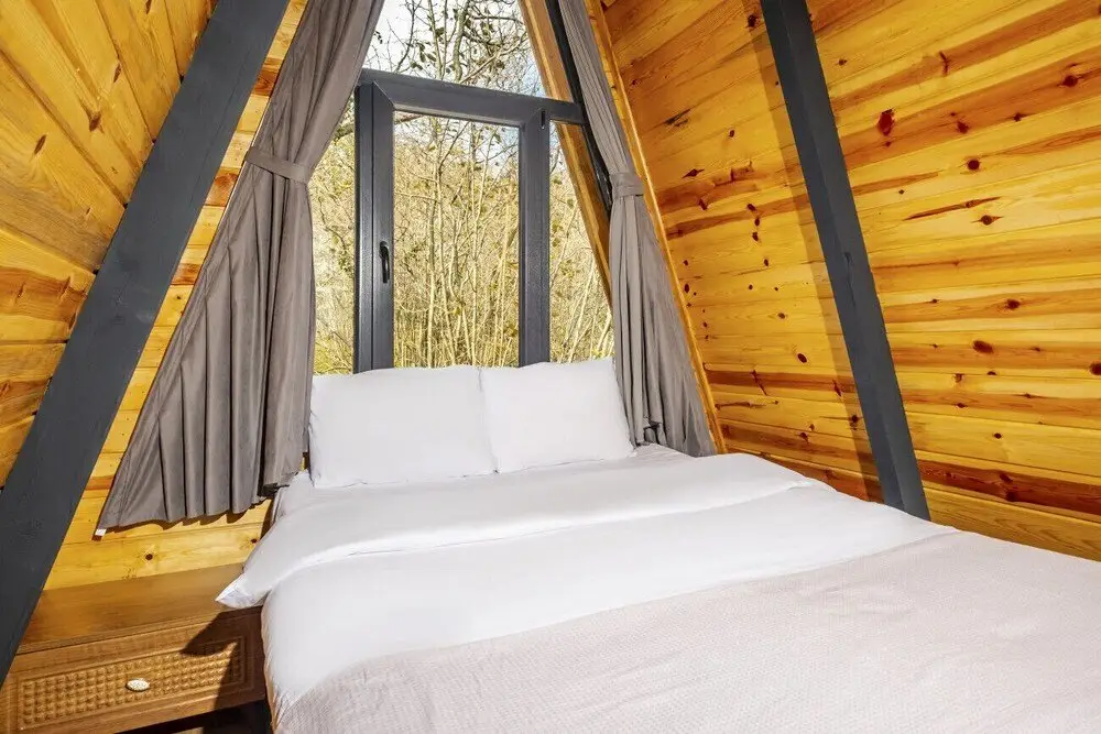 Сакарья: Enchanting Bungalow With Jacuzzi in Sapanca