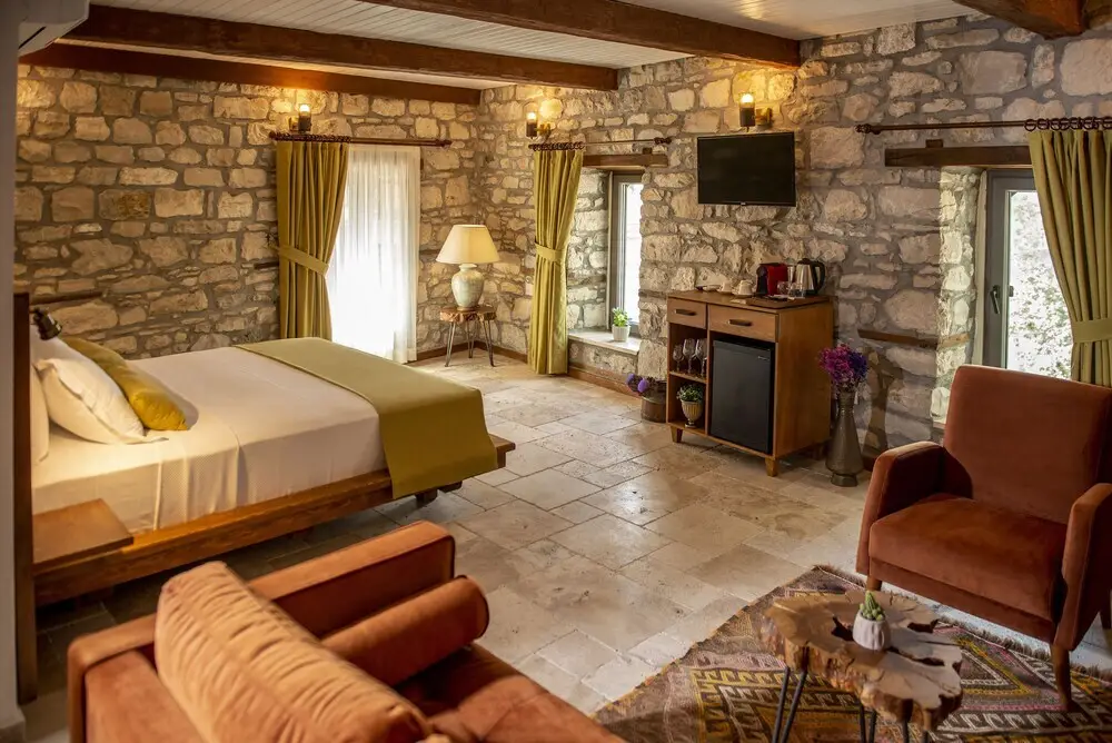 Урла: 3 Salkım Butik Otel