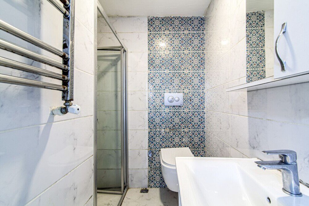 Стамбул: P2405 in Stanbul With 1 Bathrooms