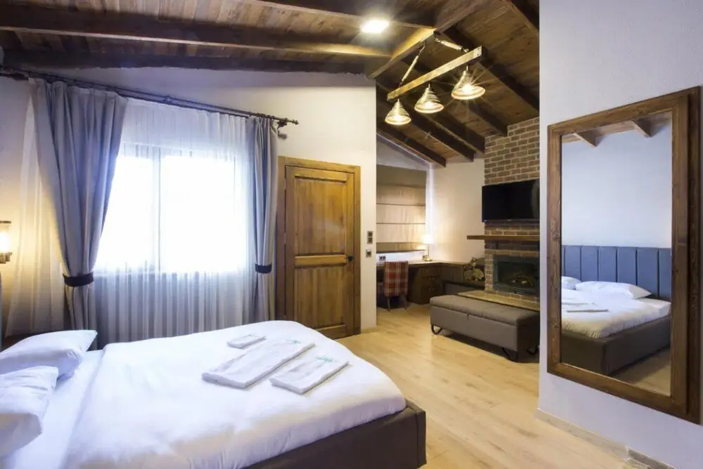 Карамюрсель: Luxurious Suits With Private Pool and Jacuzzi