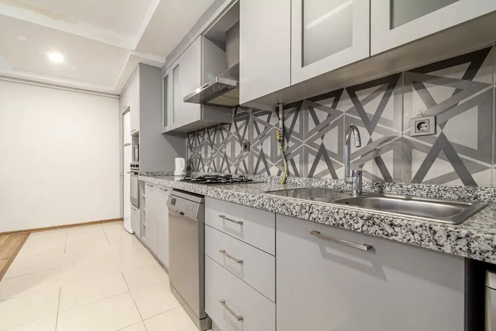 Стамбул: Pleasant Flat Close to Various Malls in Seyrantepe
