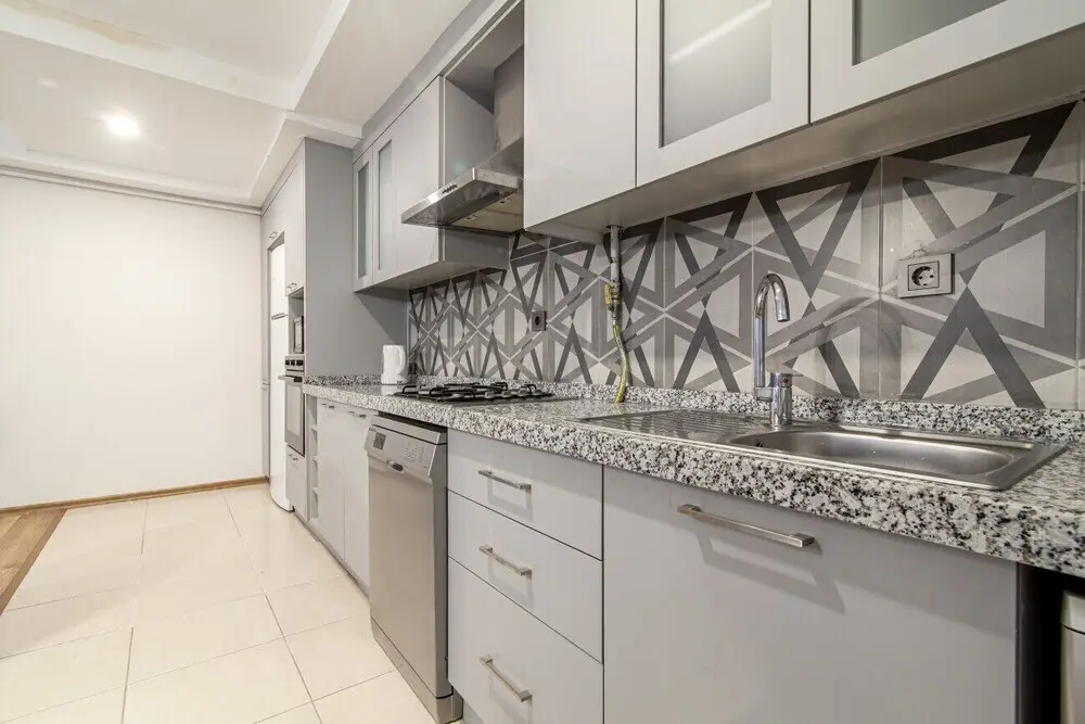 Стамбул: Pleasant Flat Close to Various Malls in Seyrantepe