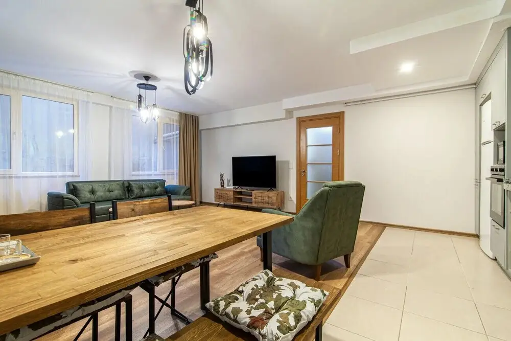 Стамбул: Pleasant Flat Close to Various Malls in Seyrantepe