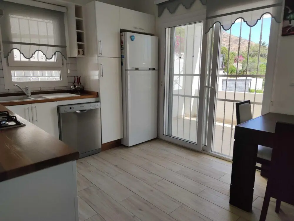 Бодрум: Flat 600 m to Beach With Sea View in Bodrum