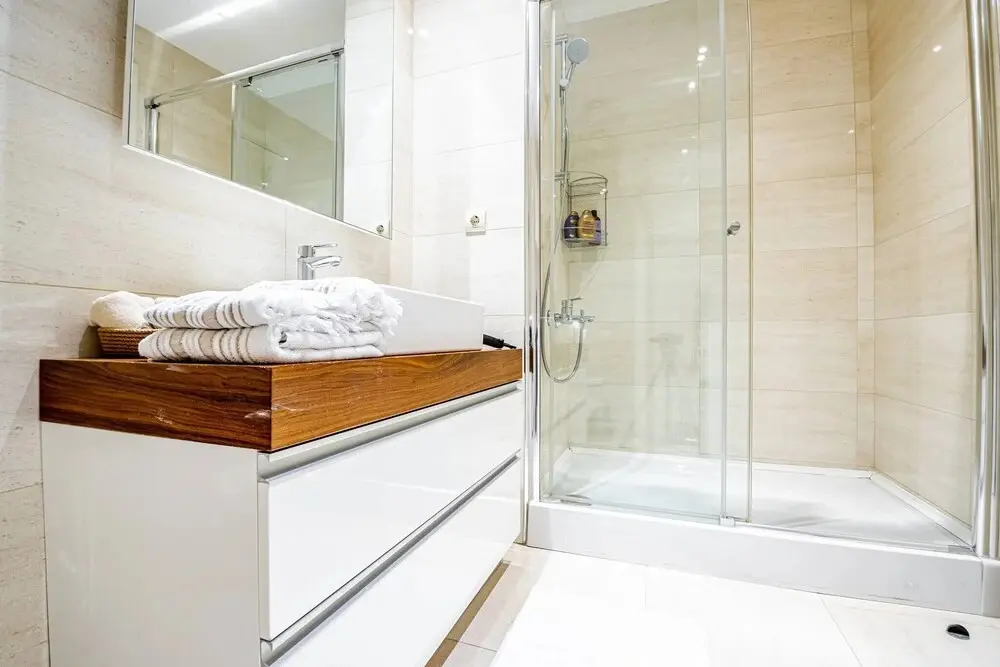Стамбул: "modern 1bdr Residence With Pool, Gym & Parking"