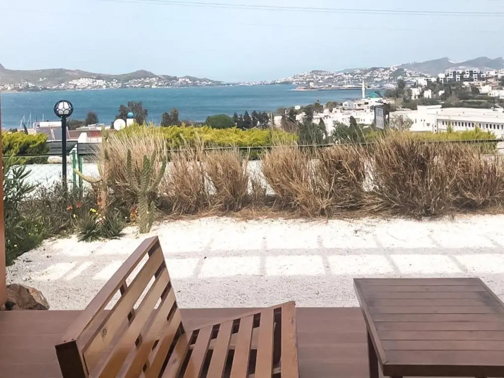 Яликавак: 3 Bedroom Villa With Great View Walking Distance to Yalikavak Marina