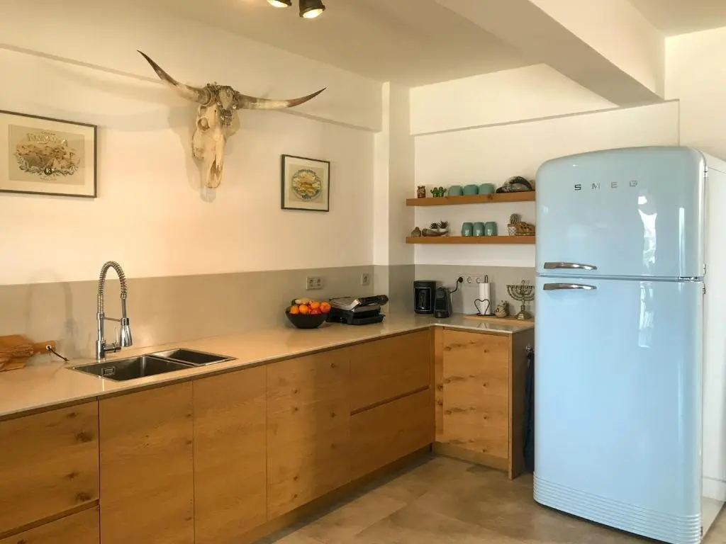 Яликавак: 3 Bedroom Villa With Great View Walking Distance to Yalikavak Marina