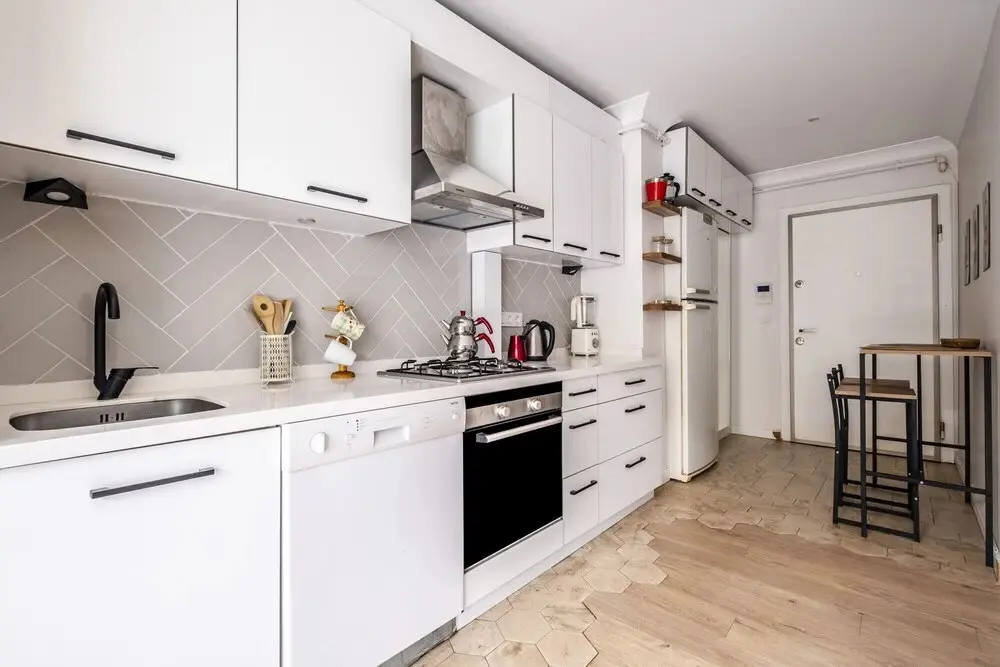 Стамбул: Flat With Backyard Near Idealtepe Marmaray Station