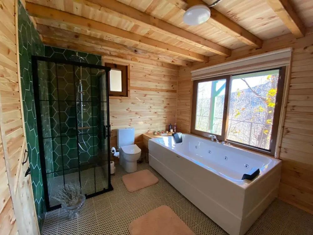 Сакарья: Secluded Wooden House With Jacuzzi in Sapanca