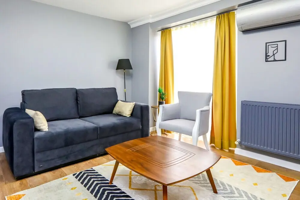 Стамбул: Vibrant Flat 500 m to Uskudar Ferry Station