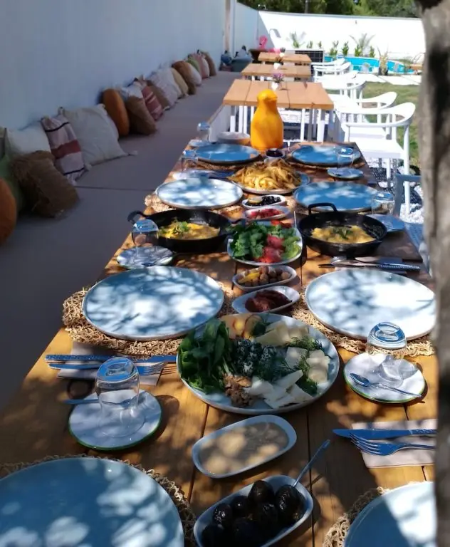 Дикили: Kozakorman Hotel & Restaurant