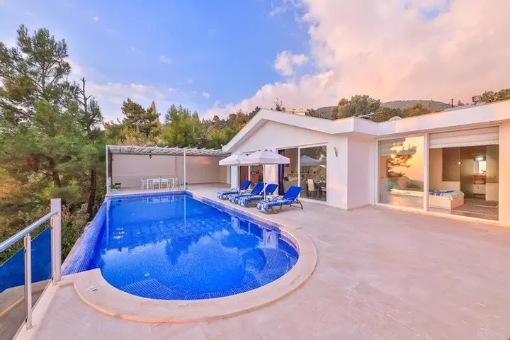 Исламлар: Ozel Havuzlu Villa Swiss
