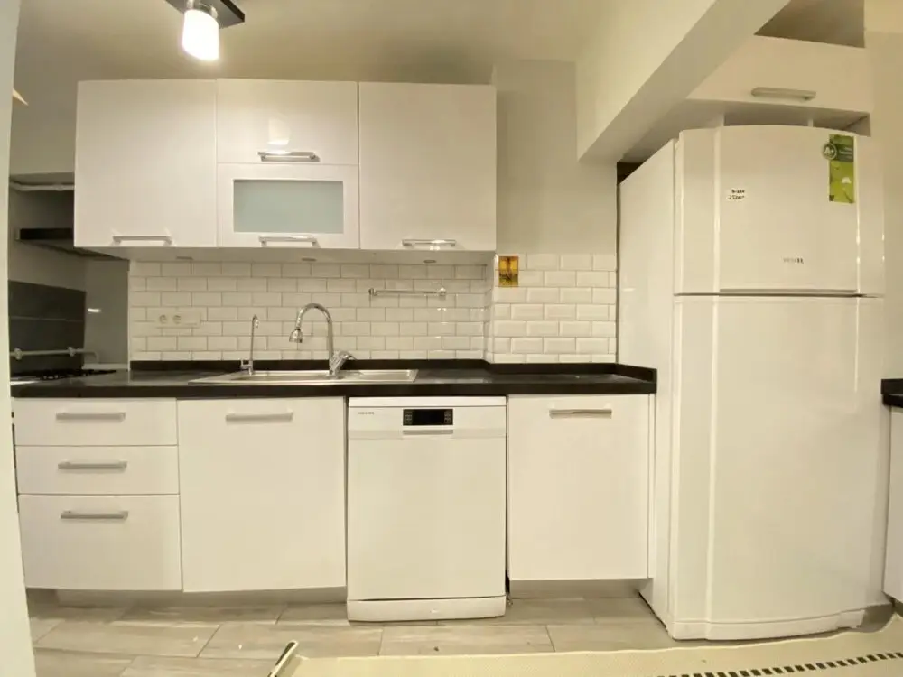 Стамбул: Charming and Central Flat With Balcony in Beyoglu