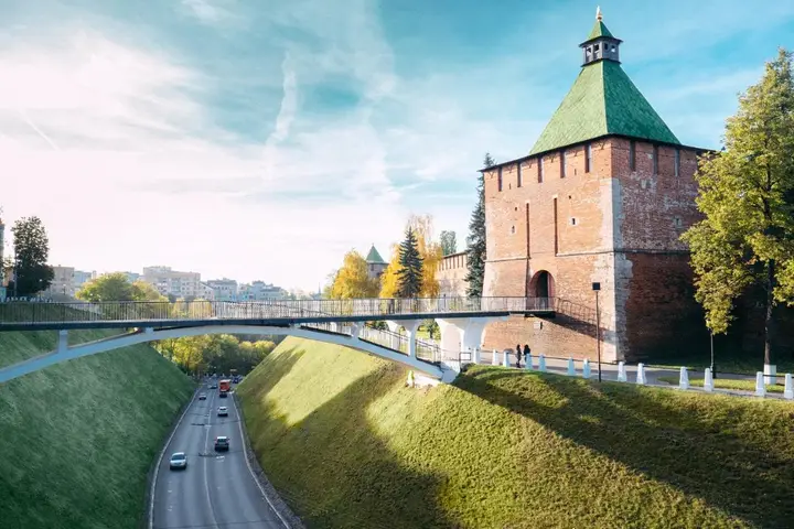 Нижний Новгород: Сутки-Дом - Кремль