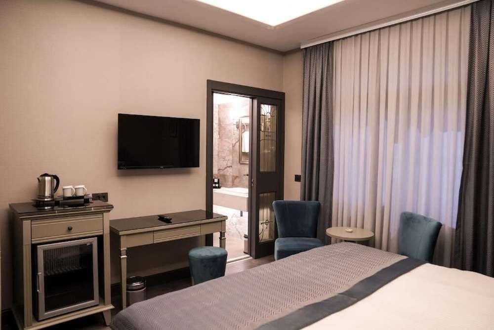 carousel image 1