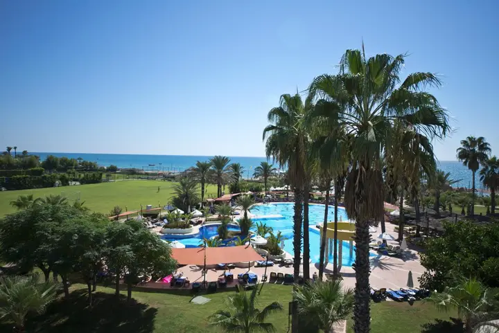 Белек: Limak Arcadia Golf Resort - 2 children Free up to age 14