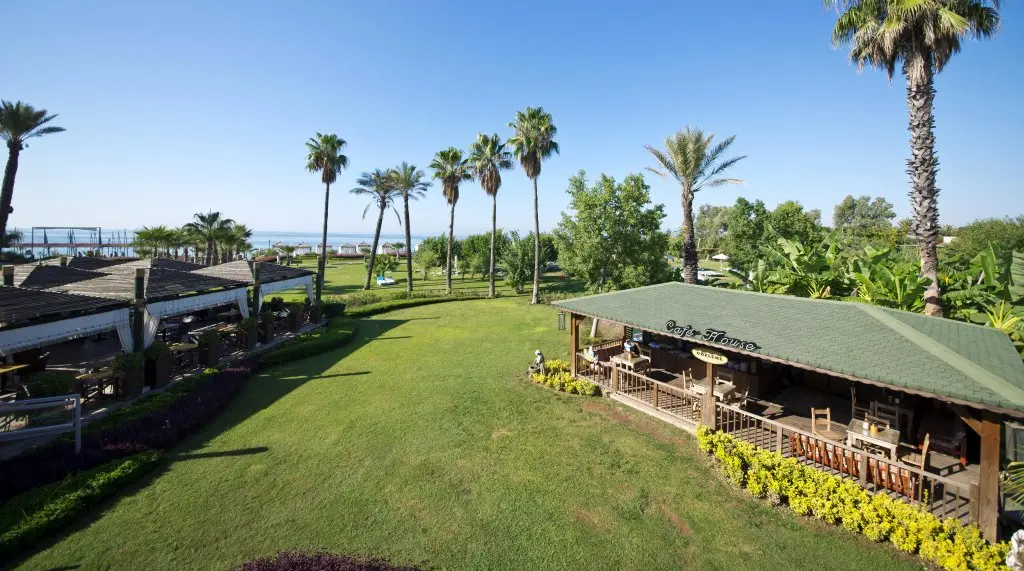 Белек: Limak Arcadia Golf Resort - 2 children Free up to age 14