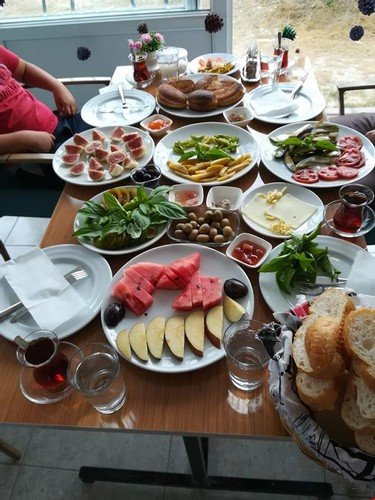 Мут: Çeli̇k Otel Mut