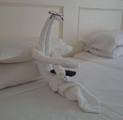 Мут: Çeli̇k Otel Mut