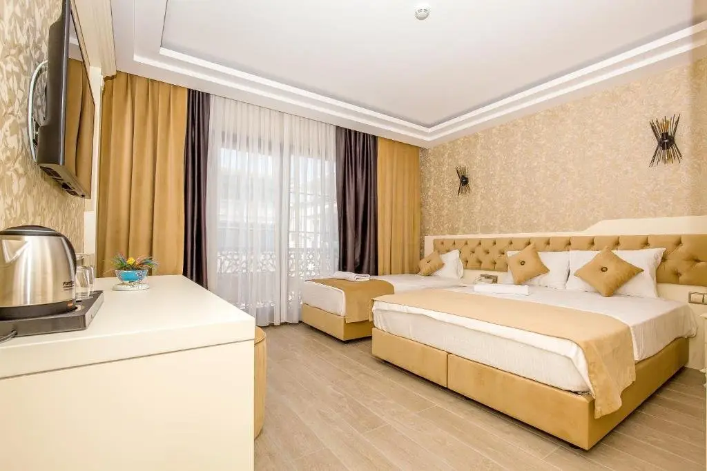 Дидим: The Lea Hotel