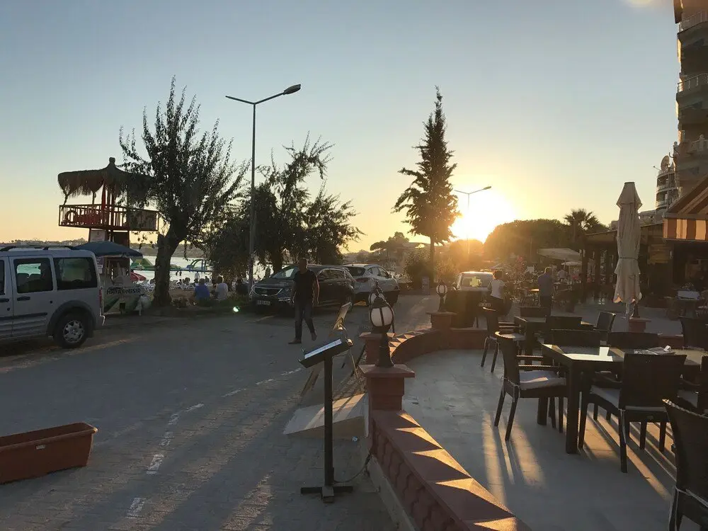 Дидим: Akasya Apart Otel Didim Altinkum