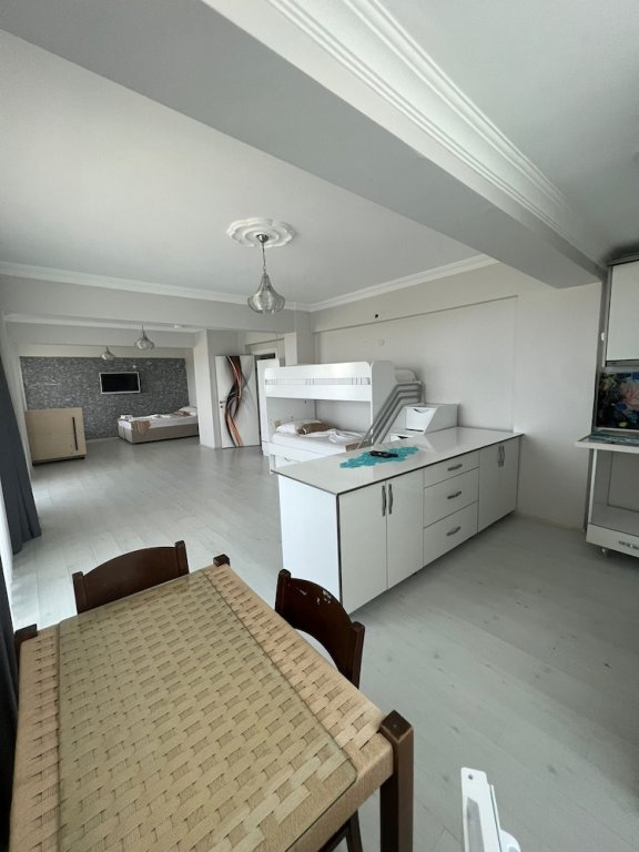 Кыйыкёй: Li̇mon Otel Kiyiköy