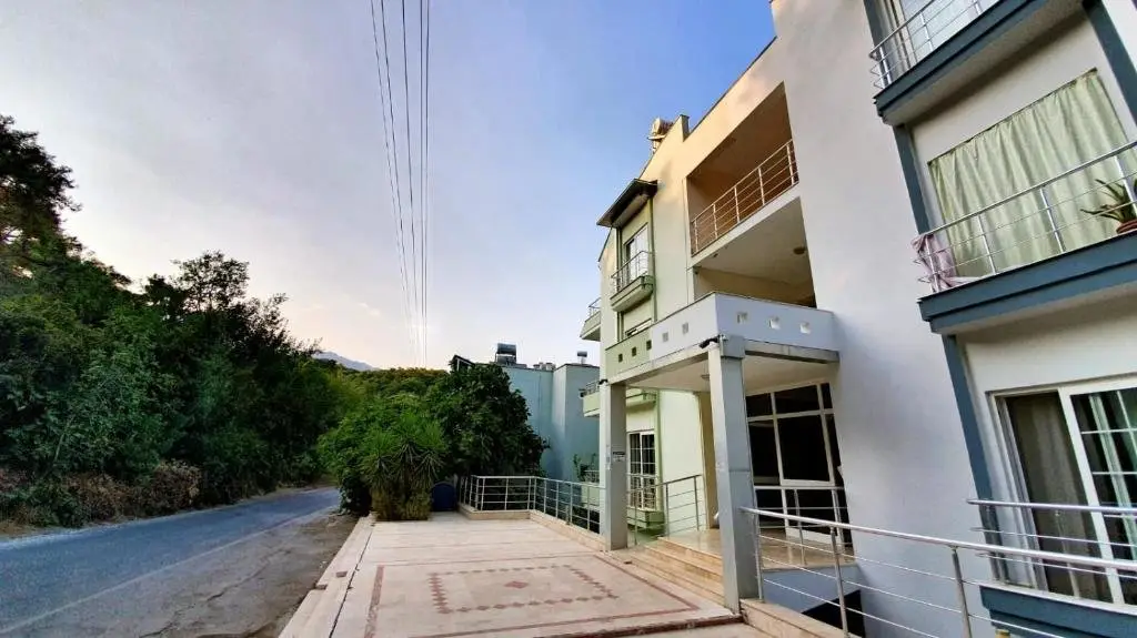 Кемер: Boni̇to House