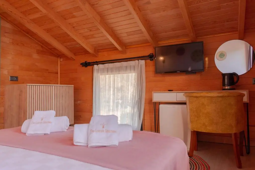 Каш: The Luxury Shelters