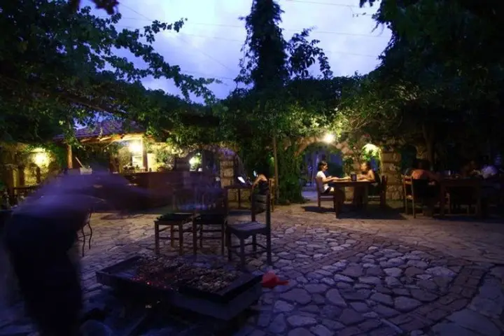 Кумлуджа: Olimpos Köy Evi