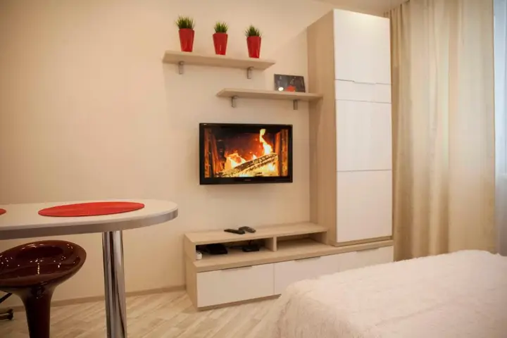 Нижний Новгород: 5days-nn, Studio apartment on Burnakovskaya 93