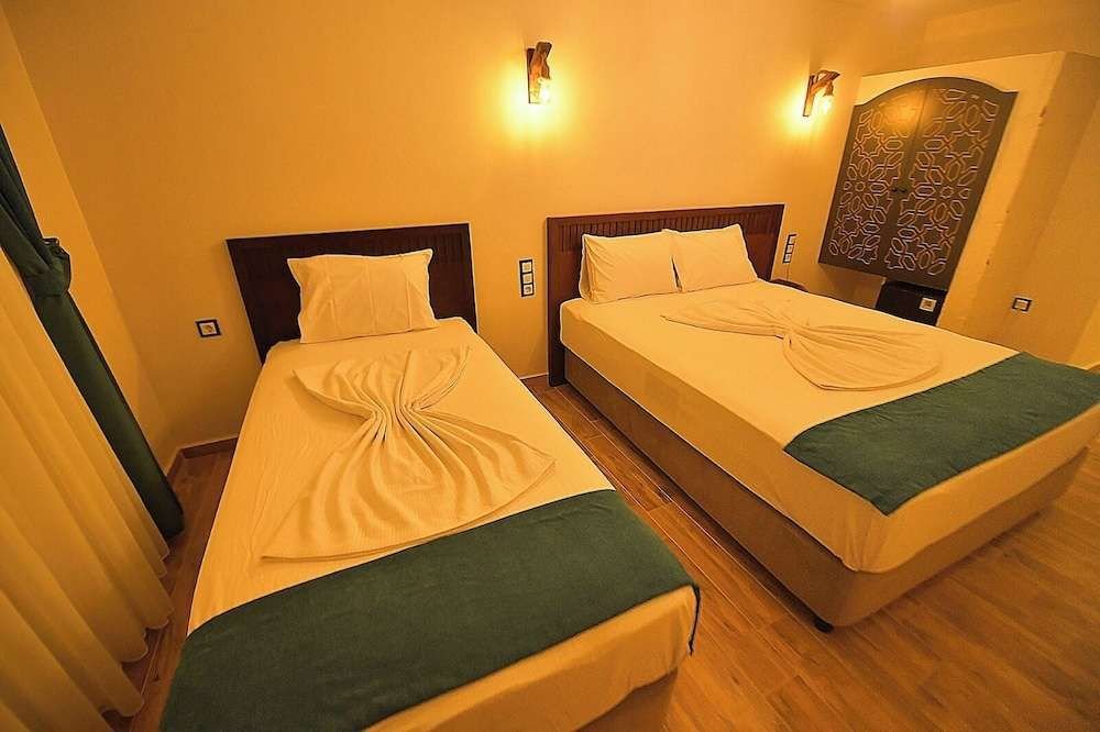Midyat Ladinos Otel — фото 1