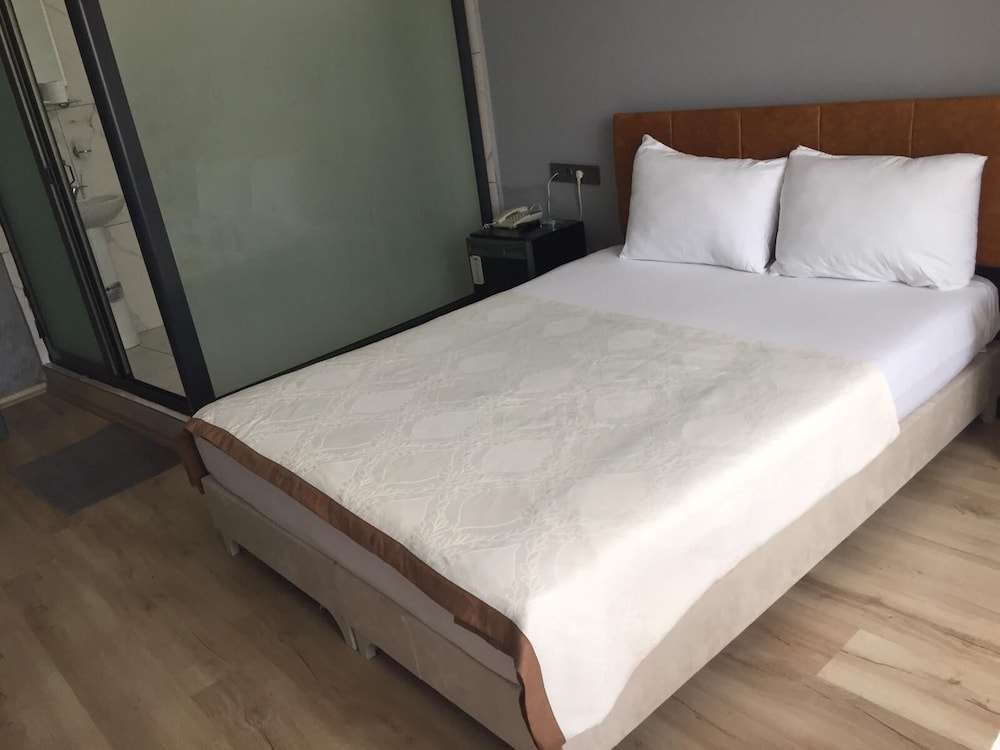 Мерсин: Expert Otel